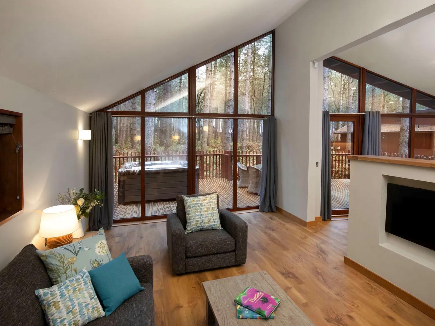 Delamere Forest Cabins - Forest Holidays Mouldsworth Esterno foto